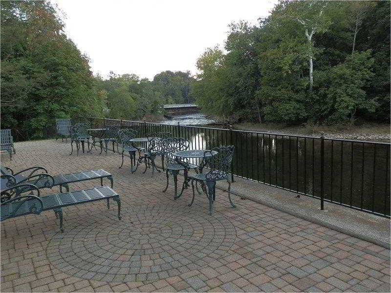 Best Western Plus The Inn & Suites At The Falls Poughkeepsie Eksteriør billede