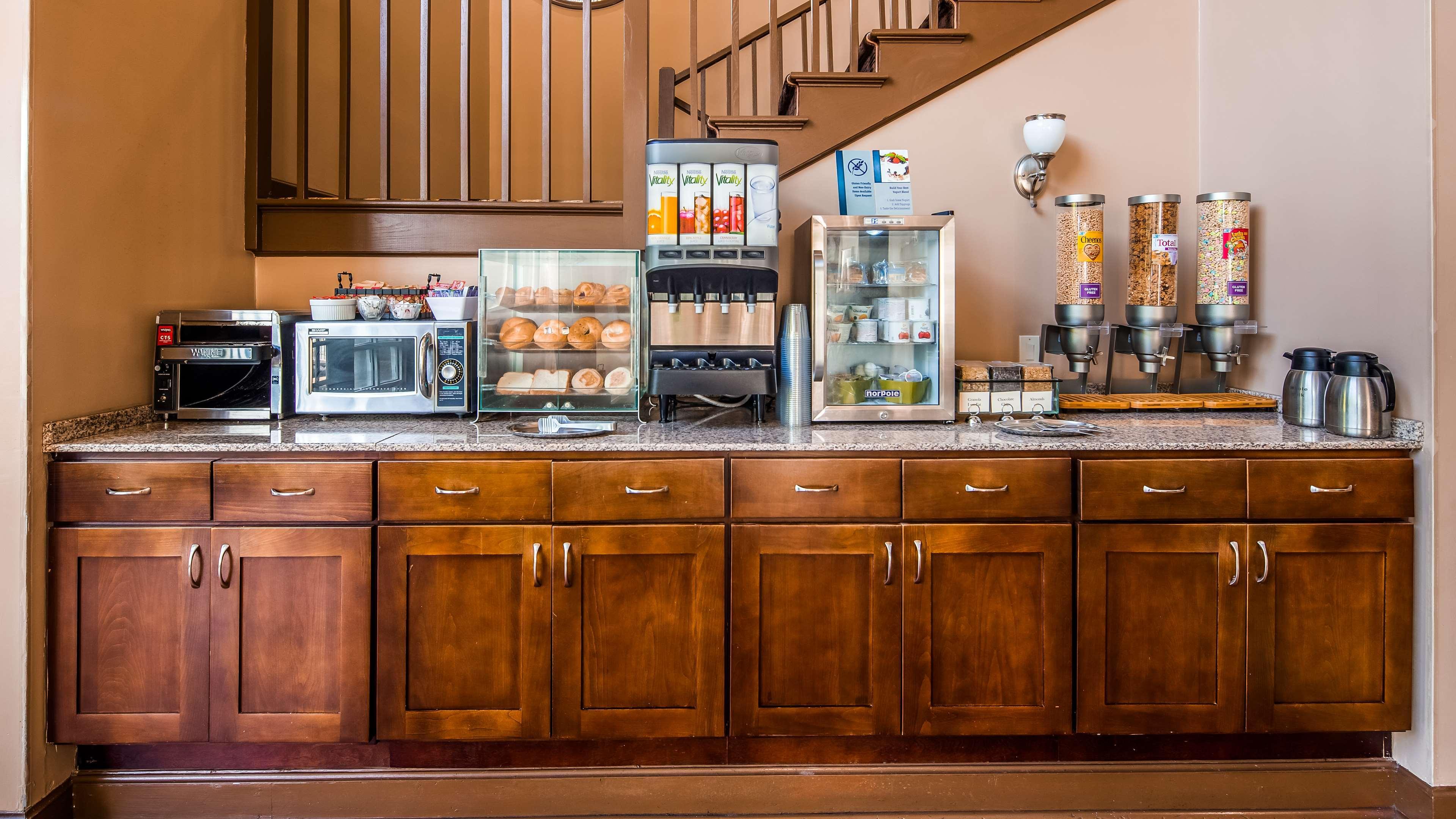Best Western Plus The Inn & Suites At The Falls Poughkeepsie Eksteriør billede
