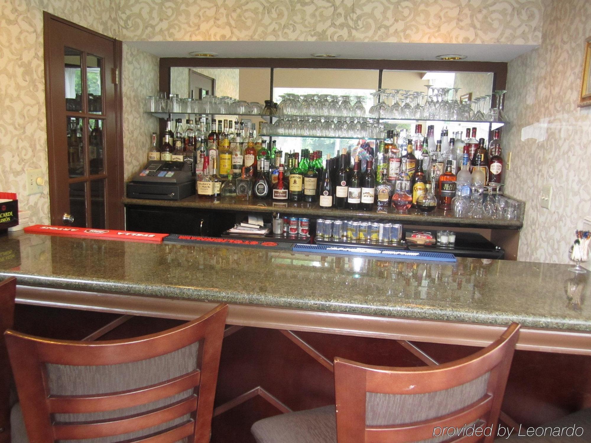 Best Western Plus The Inn & Suites At The Falls Poughkeepsie Eksteriør billede